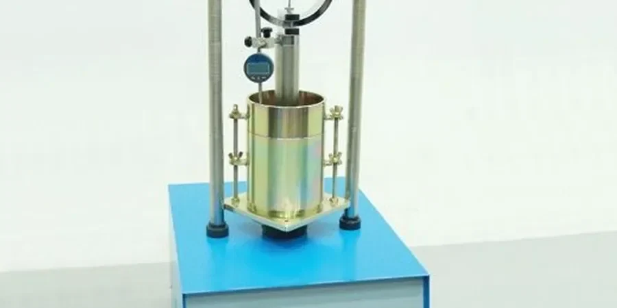 Laboratory CBR Testing in Wolverhampton: Strength Assessment for Pavement Design