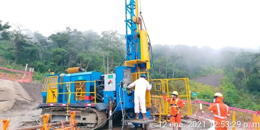 Standard Penetration Testing in Wolverhampton — BS 5930 Site Investigation